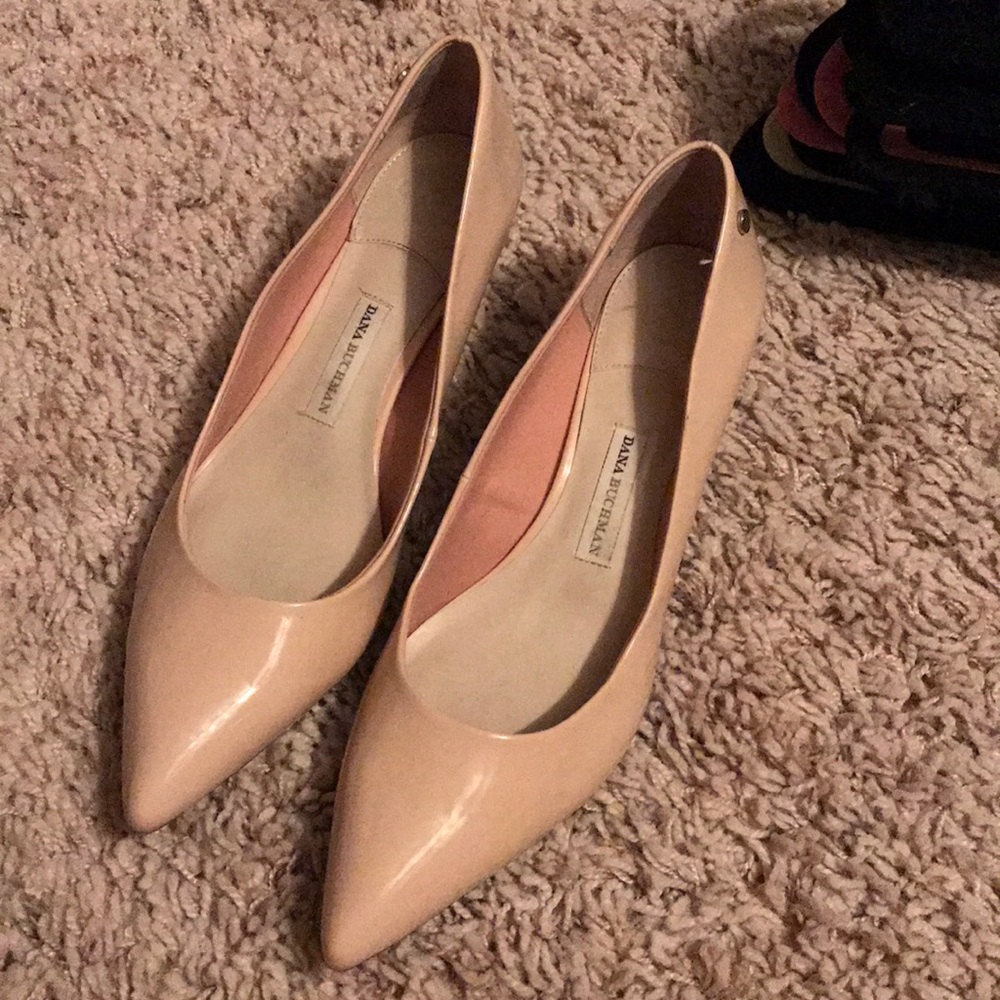 Nude heels Dana Buchman